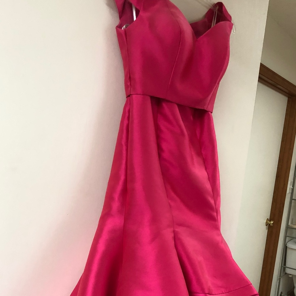 Prom dress - Picture 2 of 4